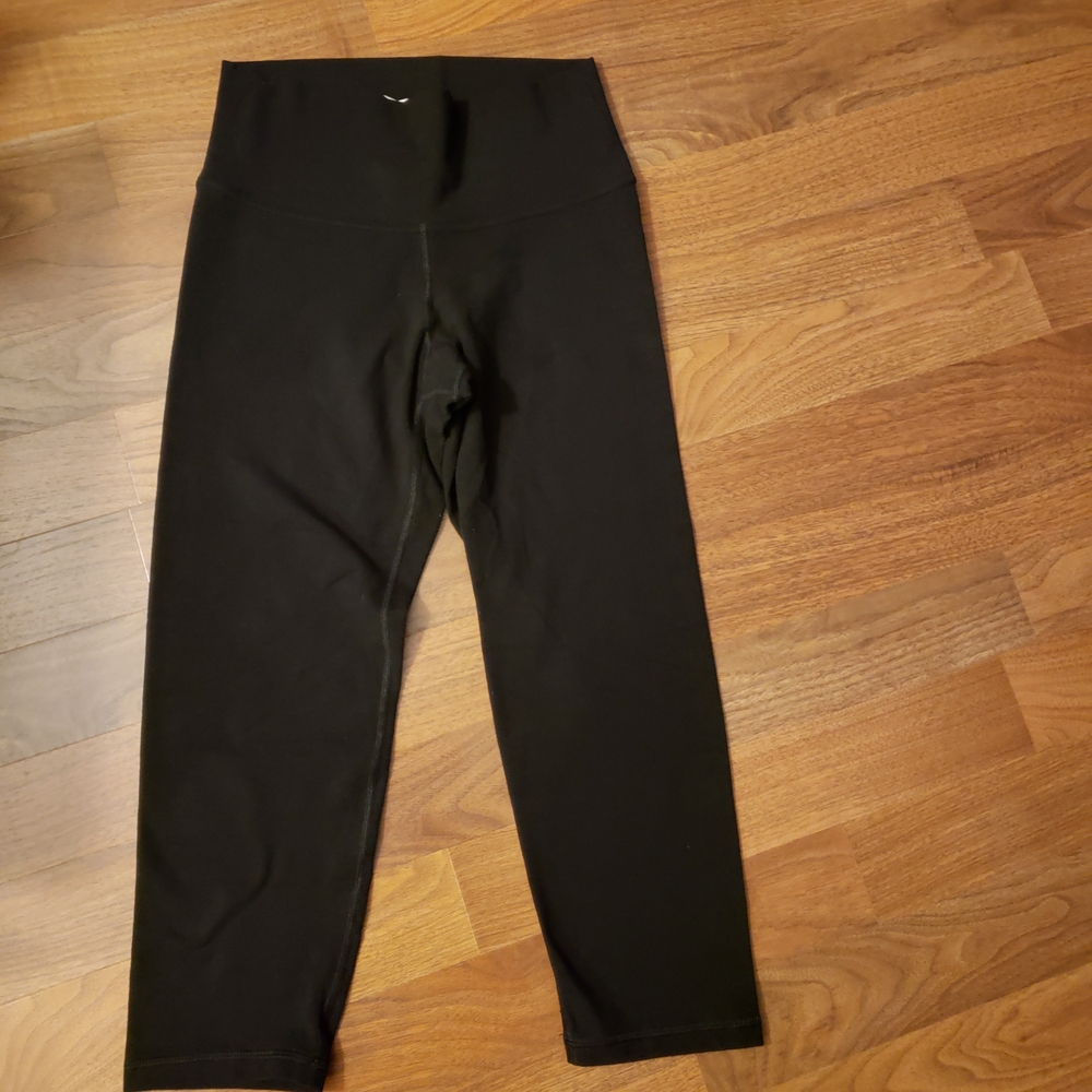 Old Navy Active Black Go-Dry Leggings